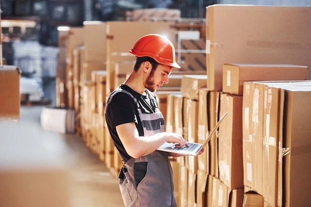 Counting inventory at fulfillment center