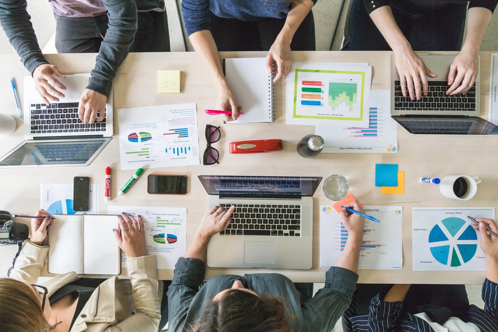 Smart E-commerce Reordering: Stop Stockouts Before They Happen