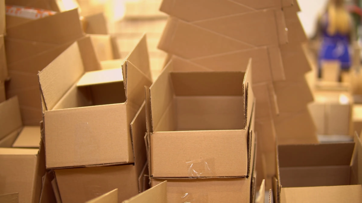Empty warehouse boxes
